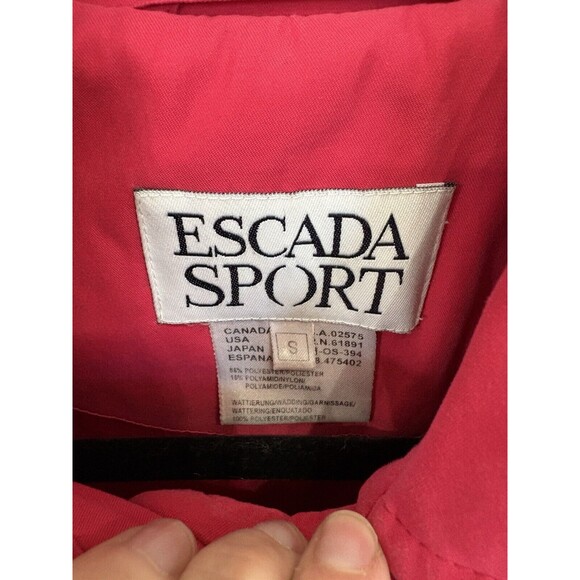 Vintage Escada Sport Quilted Jacket Pink Size Small Luxury‎ Buttons - Picture 2 of 4
